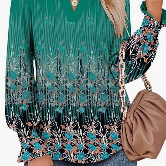 Blouse Women's Turquoise, beige, Blouse. With Bishop Sleeves. V-neck. Large - Picture 2 of 13